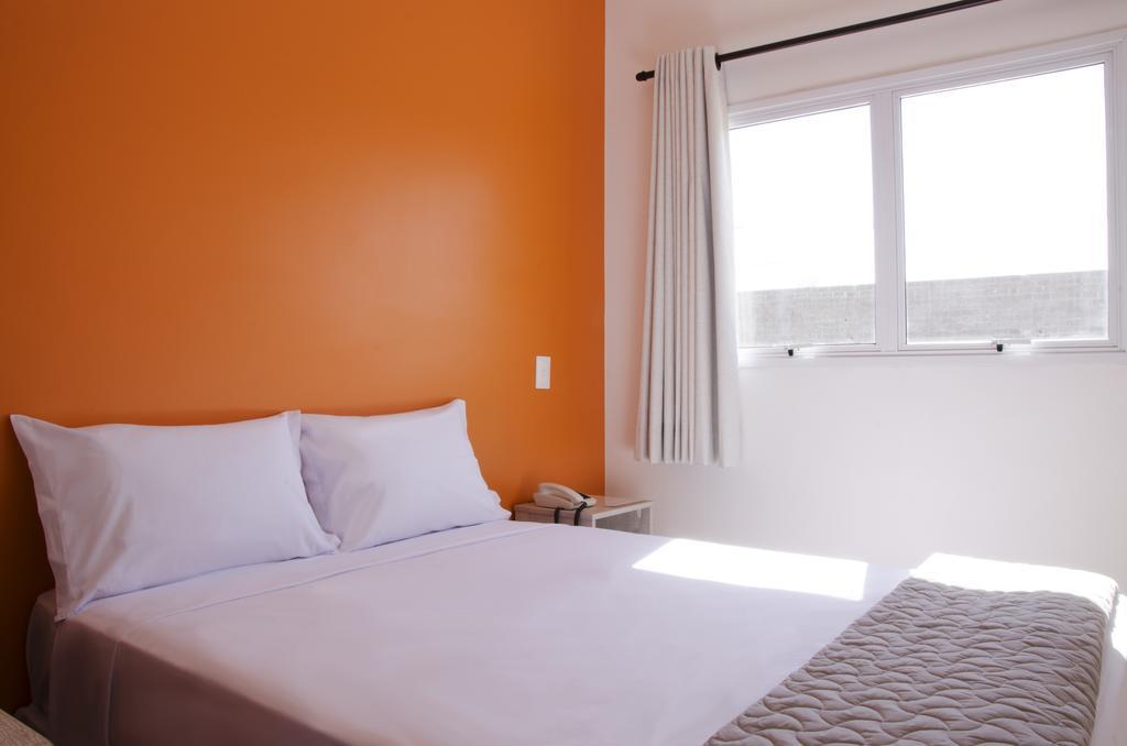 Semprehotel Трес-Лагоас Номер фото