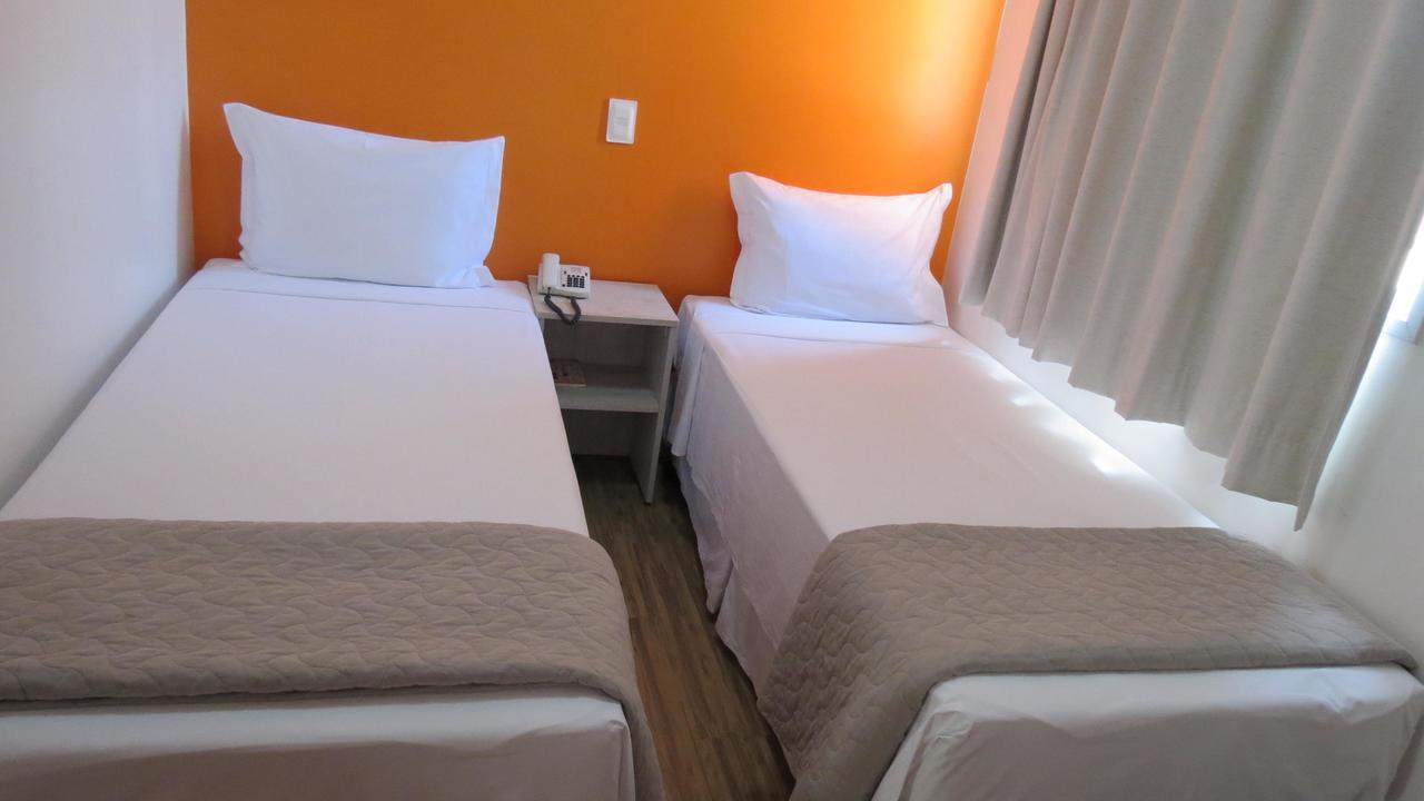 Semprehotel Трес-Лагоас Экстерьер фото